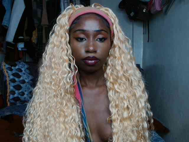 Boughie-birdy webcam