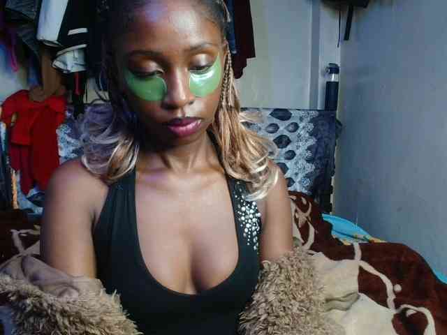 Model: Boughie-birdy