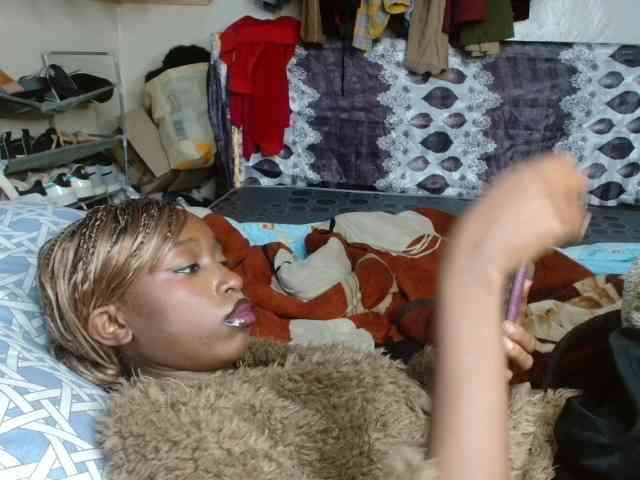 Boughie-birdy webcam