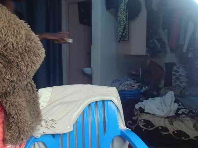 Boughie-birdy webcam