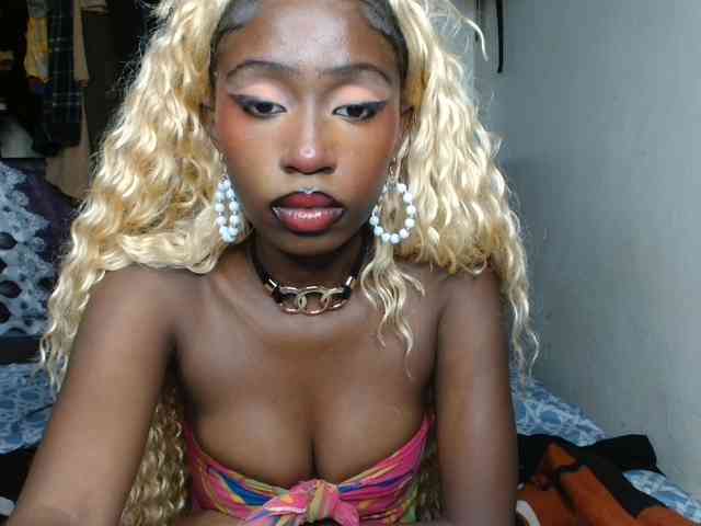 Boughie-birdy webcam