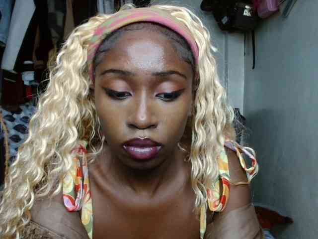 Boughie-birdy webcam