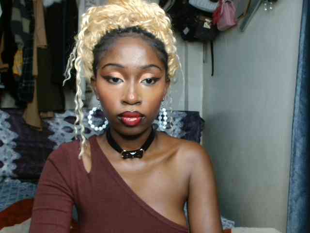 Boughie-birdy webcam