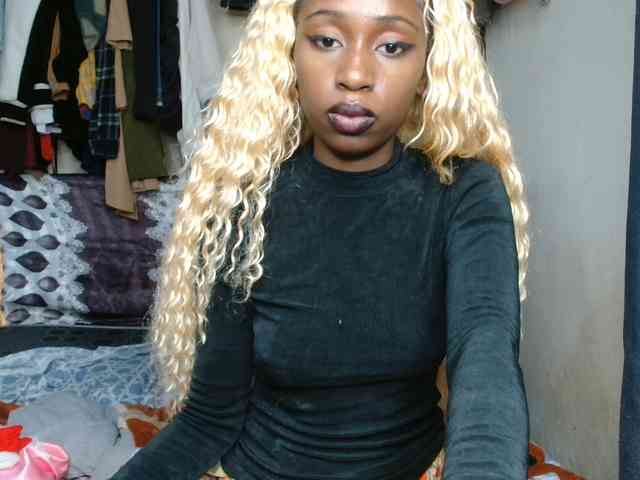 Boughie-birdy webcam