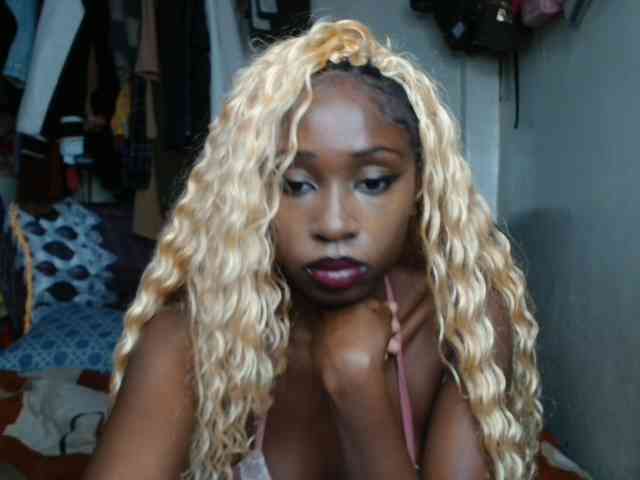 Boughie-birdy webcam