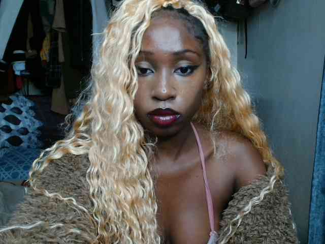 Boughie-birdy webcam