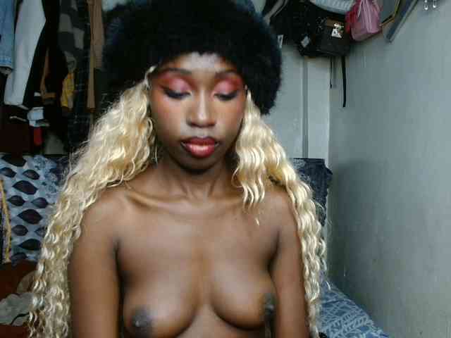 Boughie-birdy webcam