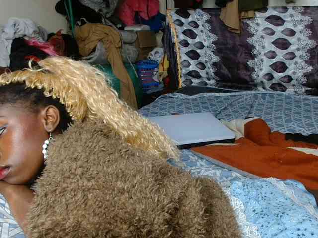 Boughie-birdy webcam