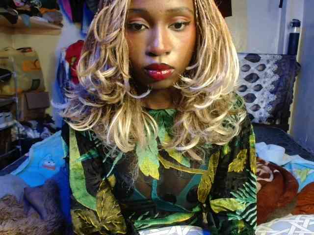 Boughie-birdy webcam