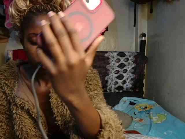 Boughie-birdy webcam
