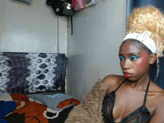 Boughie-birdy webcam