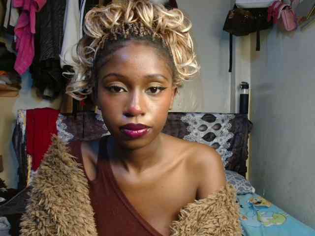 Boughie-birdy webcam