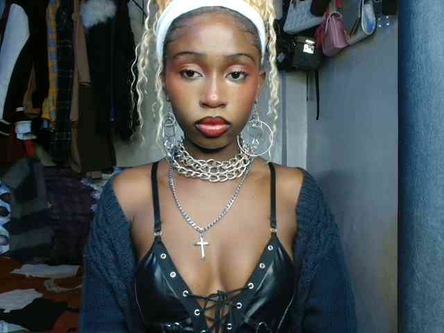 Boughie-birdy webcam