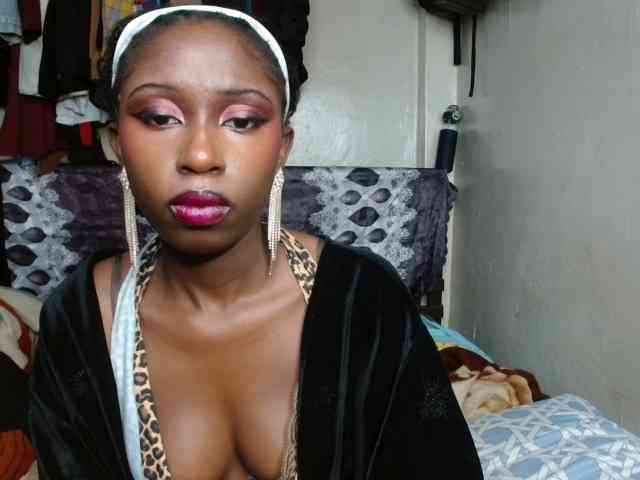 Boughie-birdy webcam