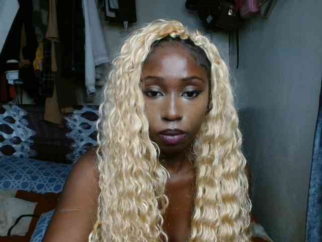 Boughie-birdy webcam