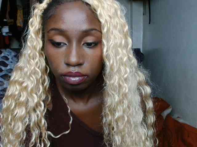Boughie-birdy webcam