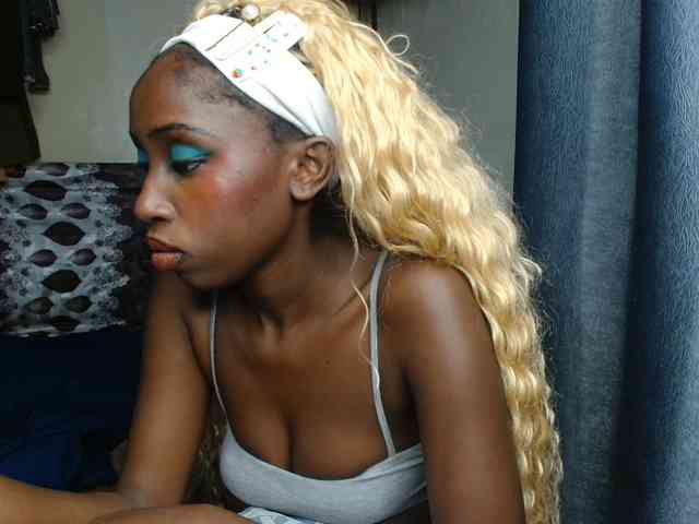 Boughie-birdy webcam