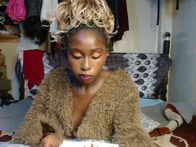 Boughie-birdy webcam