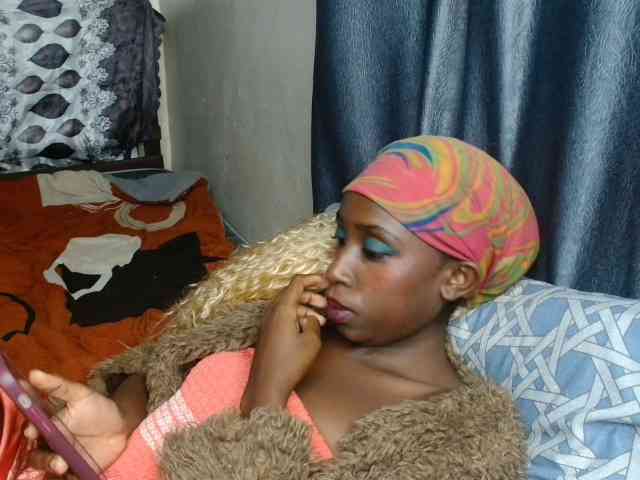Boughie-birdy webcam
