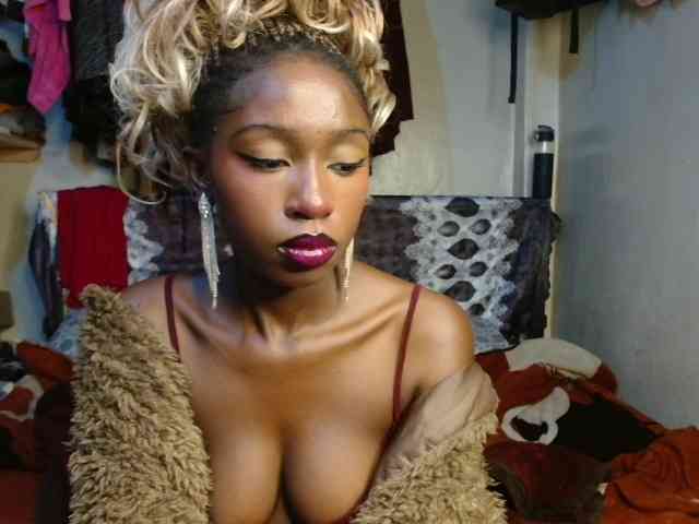 Boughie-birdy webcam
