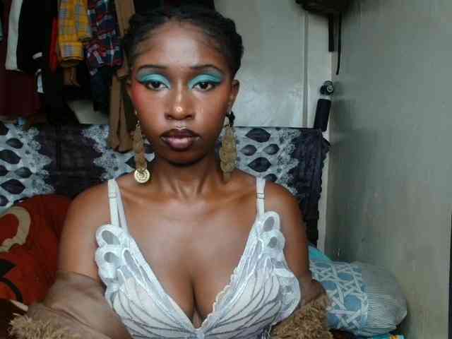 Boughie-birdy webcam