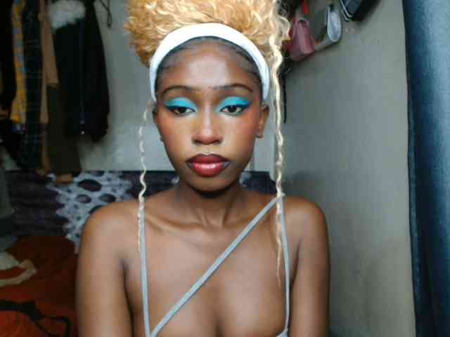 Boughie-birdy webcam
