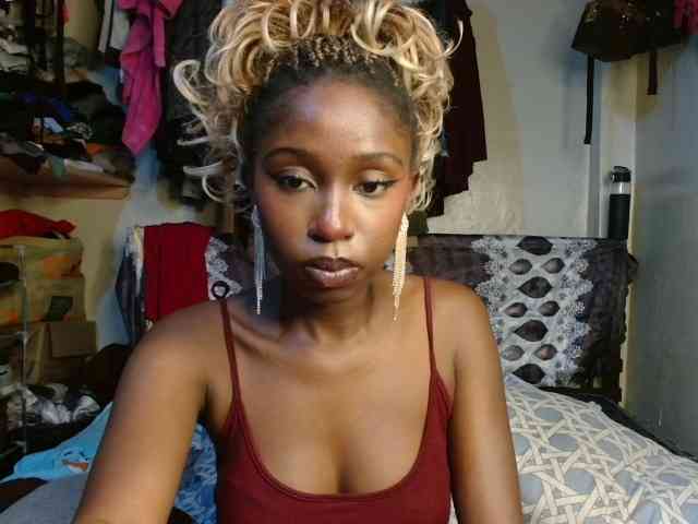 Boughie-birdy webcam