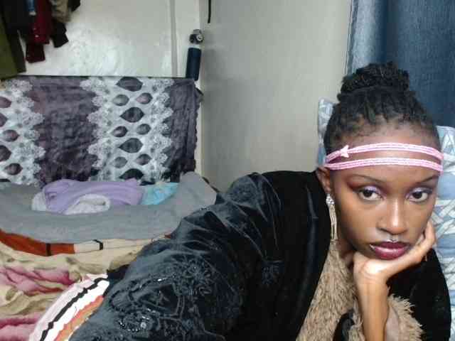 Boughie-birdy webcam