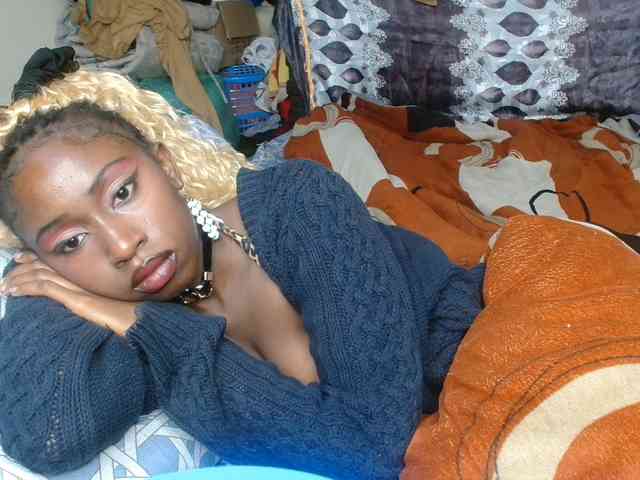 Boughie-birdy webcam
