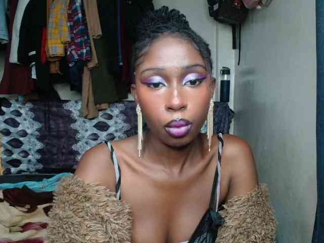 Boughie-birdy webcam