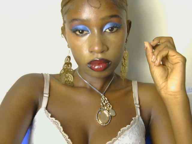 Boughie-birdy webcam