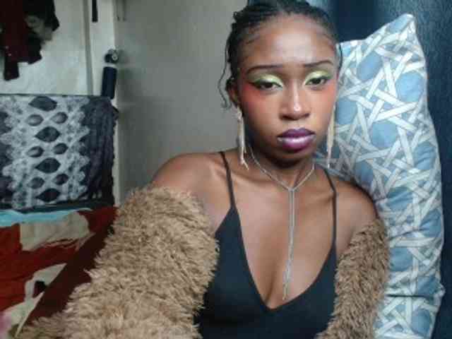 Boughie-birdy webcam