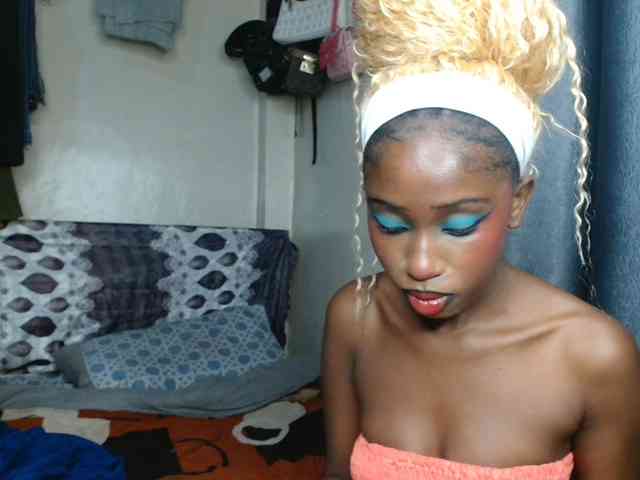 Boughie-birdy webcam