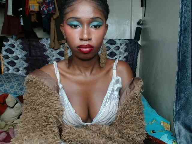 Boughie-birdy webcam