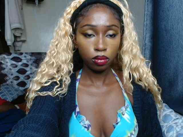 Boughie-birdy webcam