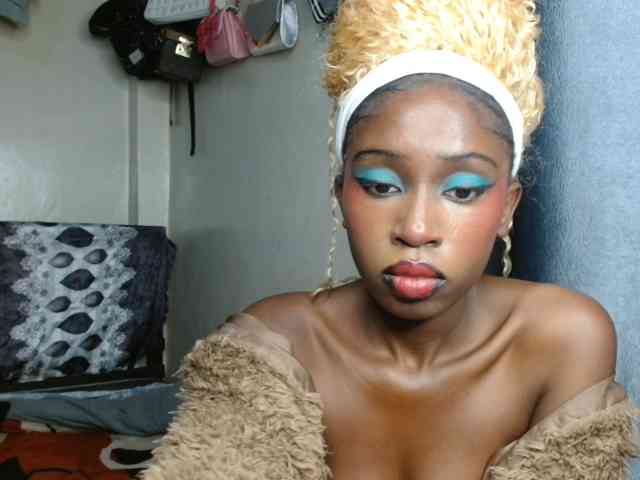 Boughie-birdy webcam
