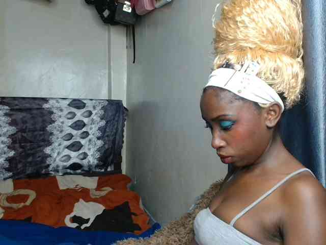 Boughie-birdy webcam