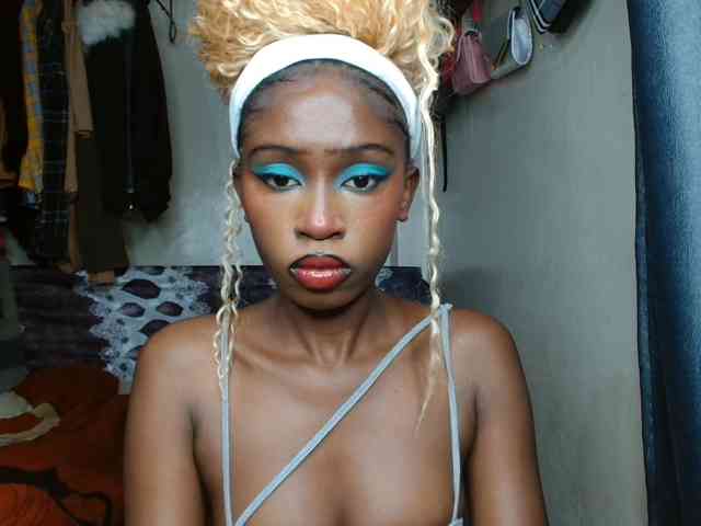 Boughie-birdy webcam