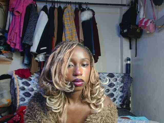 Boughie-birdy webcam