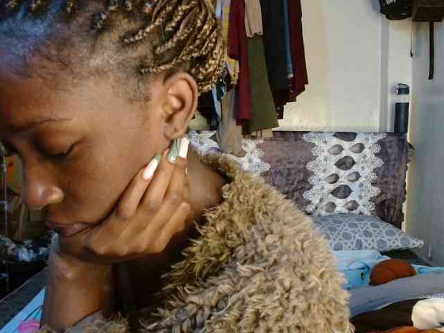 Boughie-birdy webcam