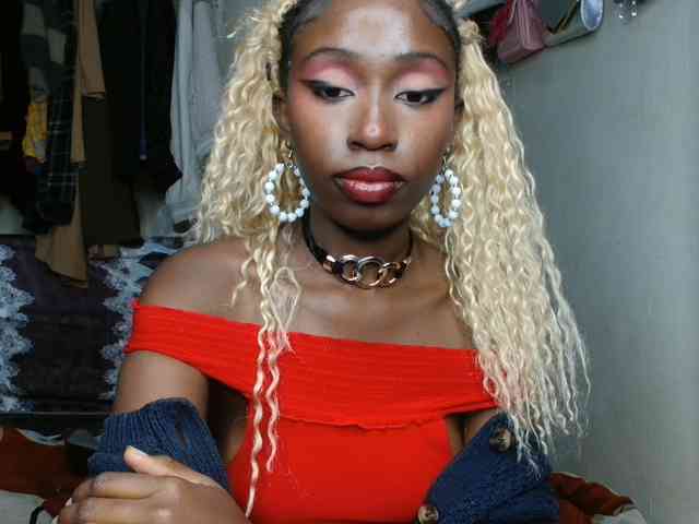 Boughie-birdy webcam
