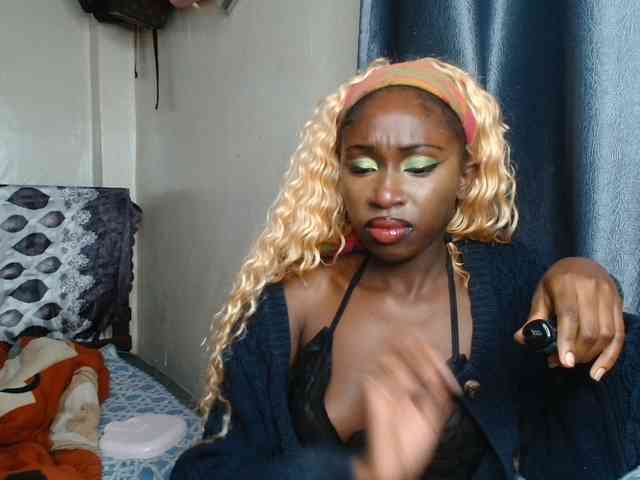 Boughie-birdy webcam