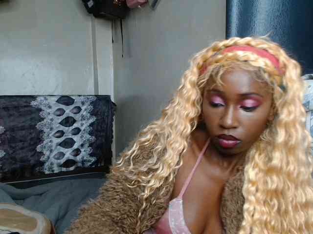 Boughie-birdy webcam