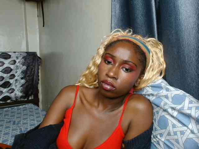 boughie-birdy's live room