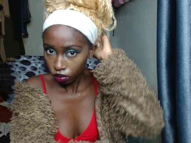 Boughie-birdy webcam