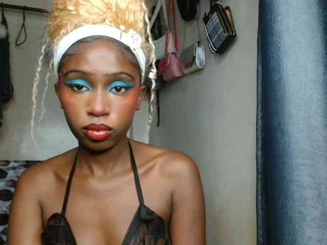 Boughie-birdy webcam