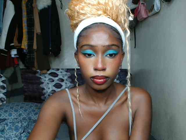 Boughie-birdy webcam