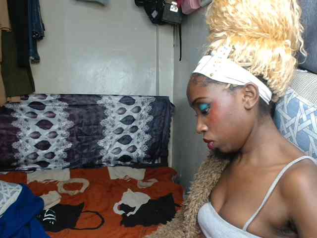 Boughie-birdy webcam