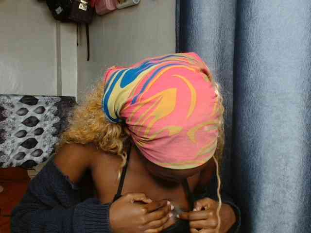 Boughie-birdy webcam