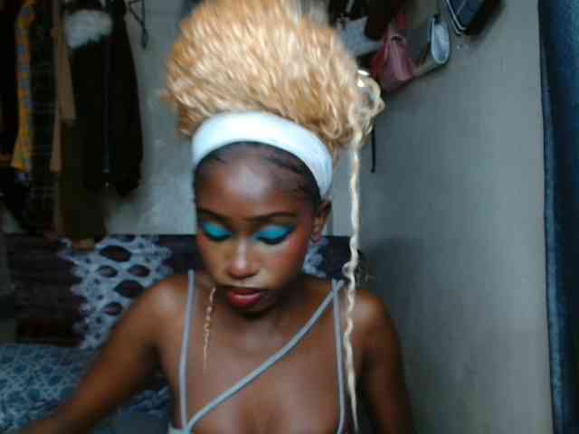 Boughie-birdy webcam